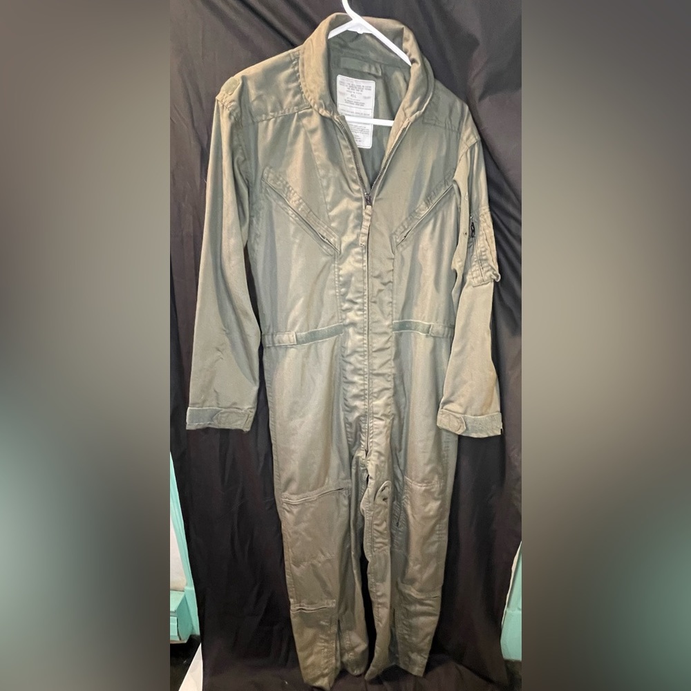 Vintage 40L USAF Flight Fire Resistant 27/P Coveralls Sage Green.